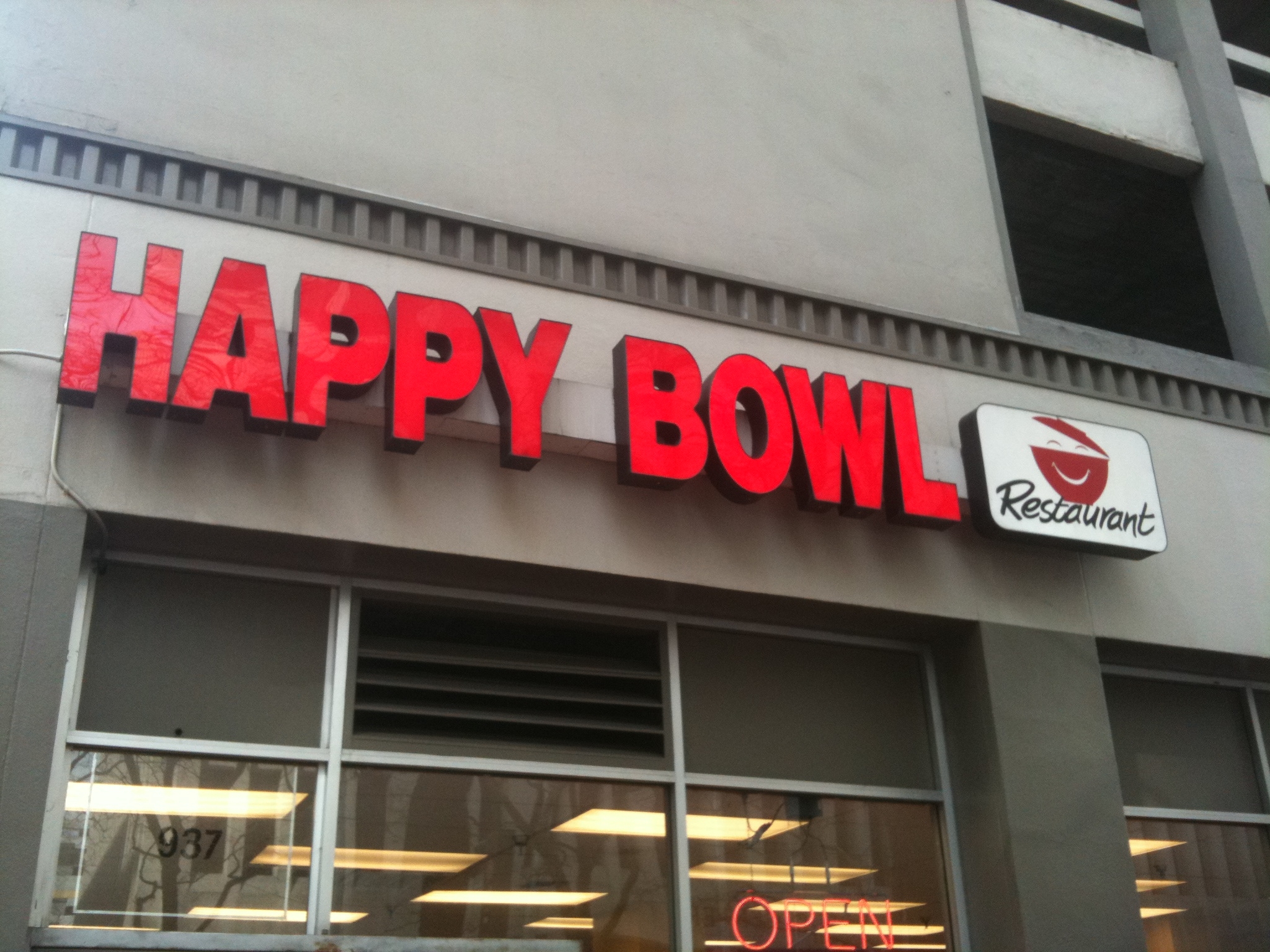 What do you do before you go to Happy Bowl?