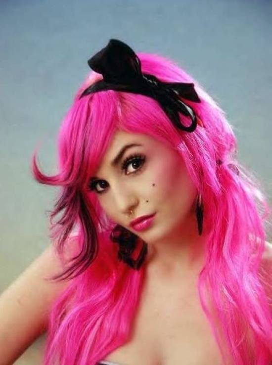 15 Top Beautiful Women With Crazy Colored Hair