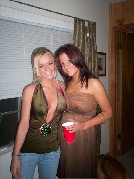 Beautiful Girls Showing Their Nipples Out On The Town