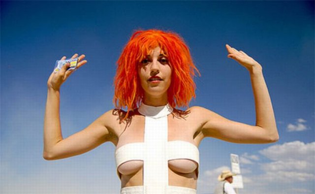 Sexy Leeloo From The Fifth Element Cosplay