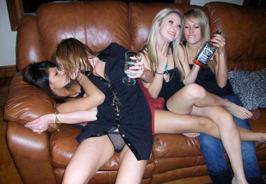 nude drunk girlfriends partying