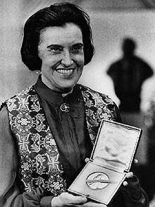 Rosalyn Yalow:was one of a handful of women scientists to win a Nobel Prize; in 1977 for her work on the development of radioimmunoassay (RIA). 02 Jun 2011