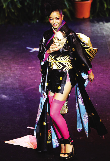 2009 Miss Universe costumes