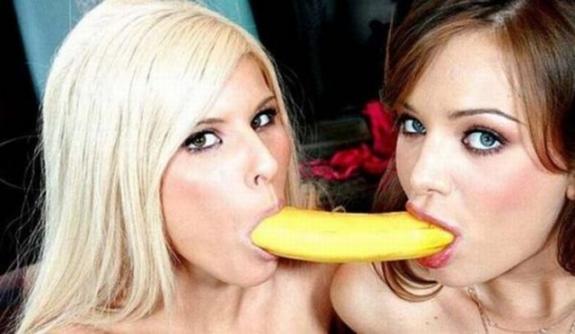 Star4ucker's Sexy Sluts - Going Bananas