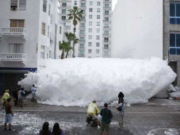 Crazy Foam Party in Miami