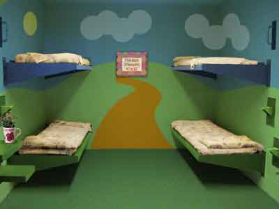 How to decorate a prison cell