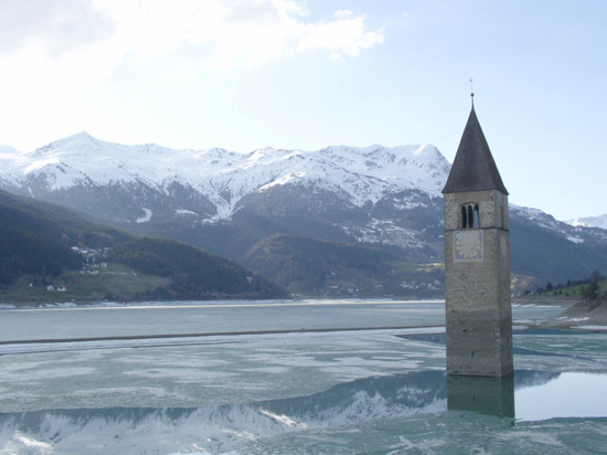 7 amazing drowned churches
