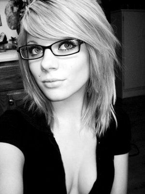 hot girls in glasses