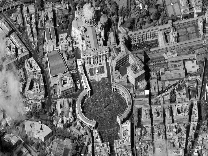 Easter at Saint Peters Square, Vatican City 40812