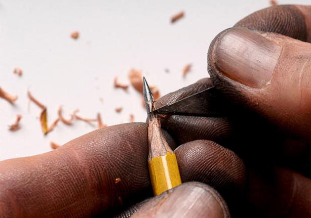 20 Incredible Miniature Pencil Art Pieces