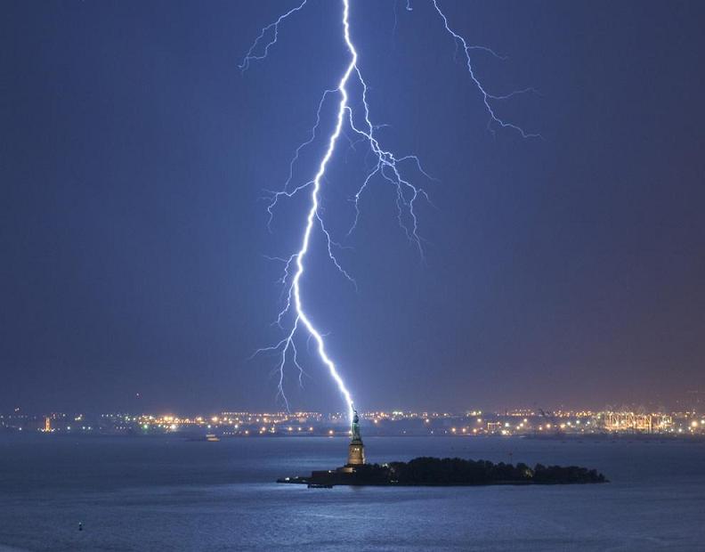 Lightning Strike  New York City 2010