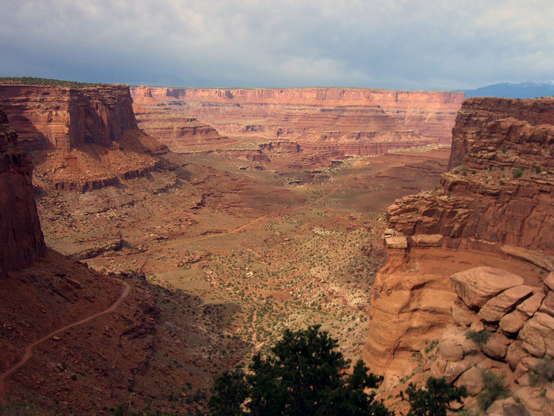 beautiful drives - canyonlands national park, shafer trail