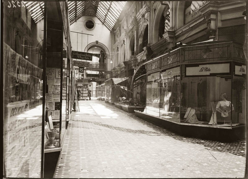 Aftermath of shopfront fire in the Sydney Arcade  c1937