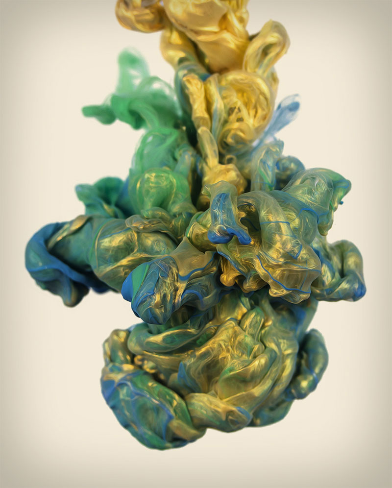 High-Speed Photographs of Ink Dropped into Water
