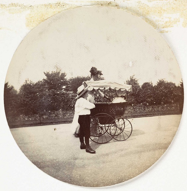 125 Year Old Photos From The Original Kodak No. 1