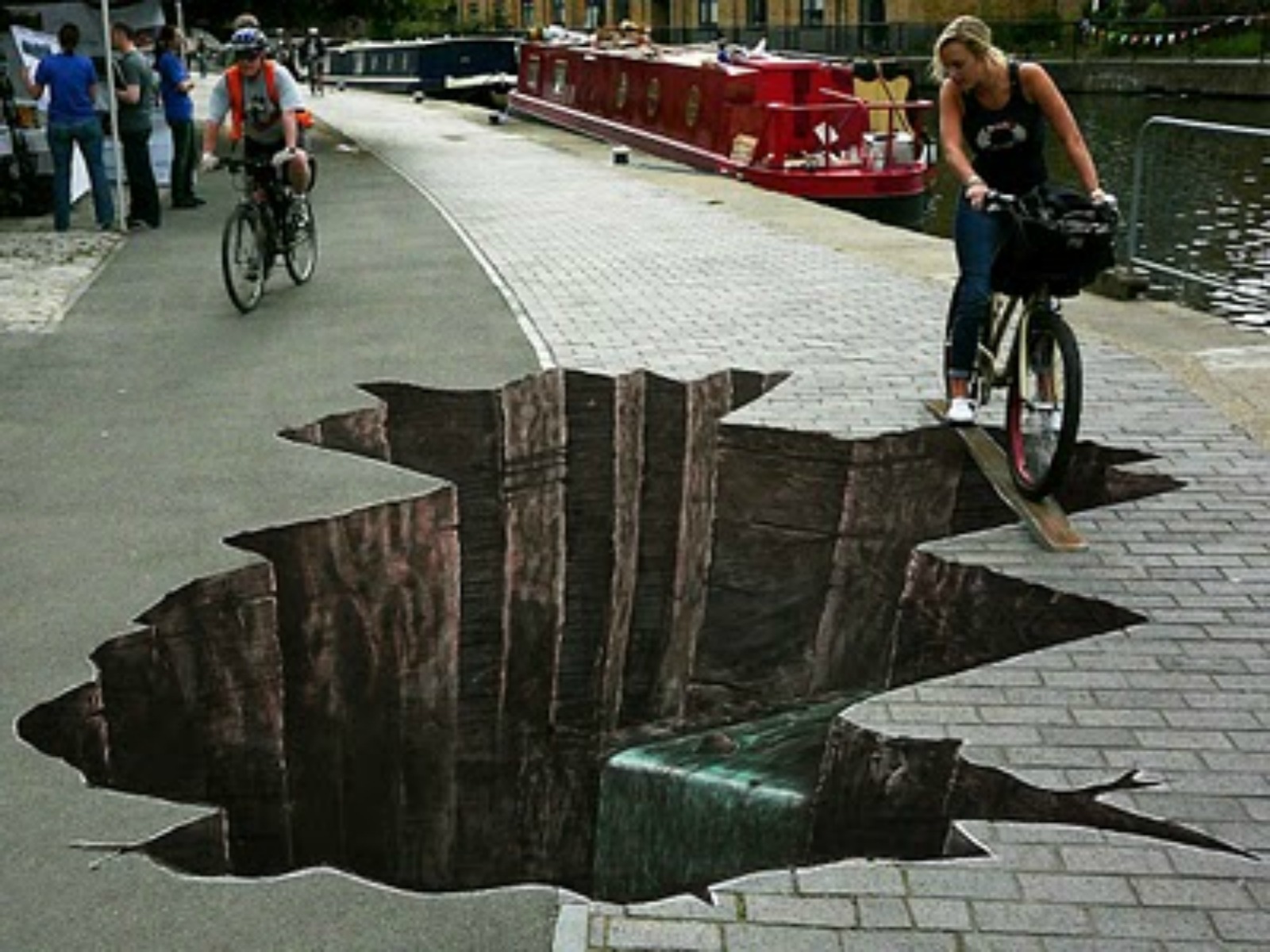 Kick Ass Street Art From Around The World