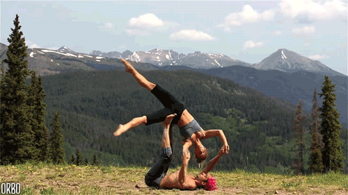 gifs - couple doing cool yoga poses together