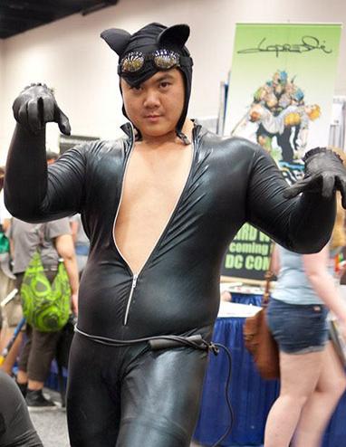 wtf cosplay cringe - coming Dc Con