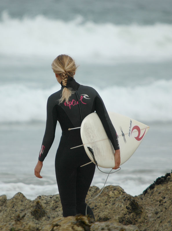 SEXY SURFER CHICKS 3 - Gallery | eBaum's World