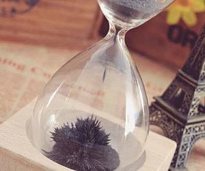 $16.99 Magnetic Sand Hourglass