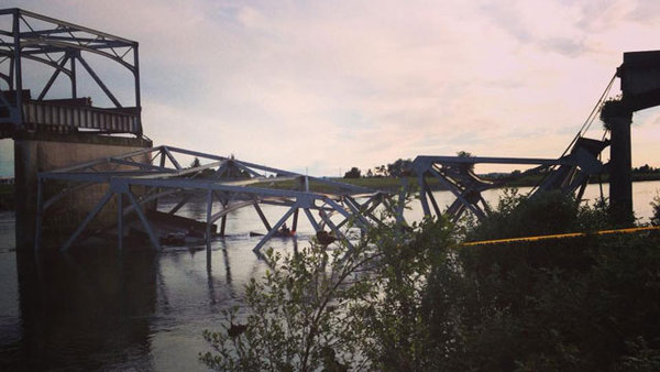 Interstate 5 Bridge In Washington State Collapse