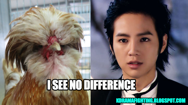 Looks like Jang Geun Suk shares a hairdresser with his feathered friend...