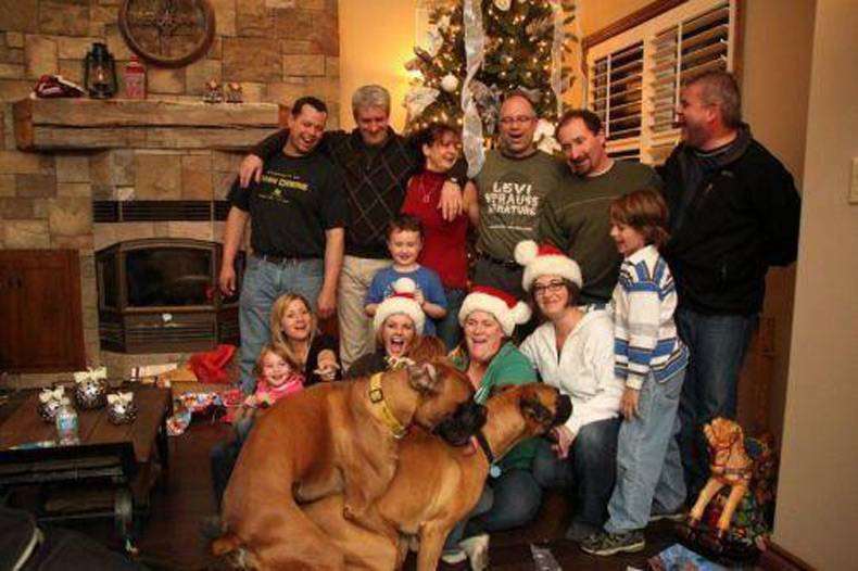 family christmas pictures with pets