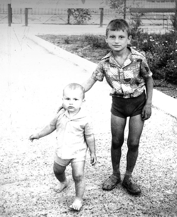Young Klitschko brothers in 1977