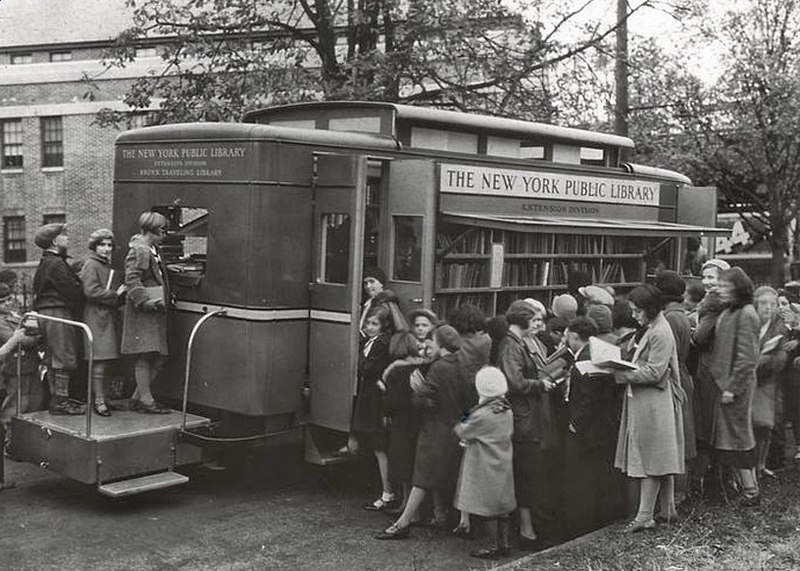 Public mobile library, New York, 1930