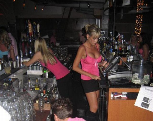 Sexy Bartender Babes