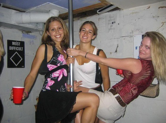 Drunk Chicks and a Pole