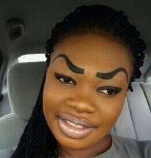 These girls dont know how to eyebrow