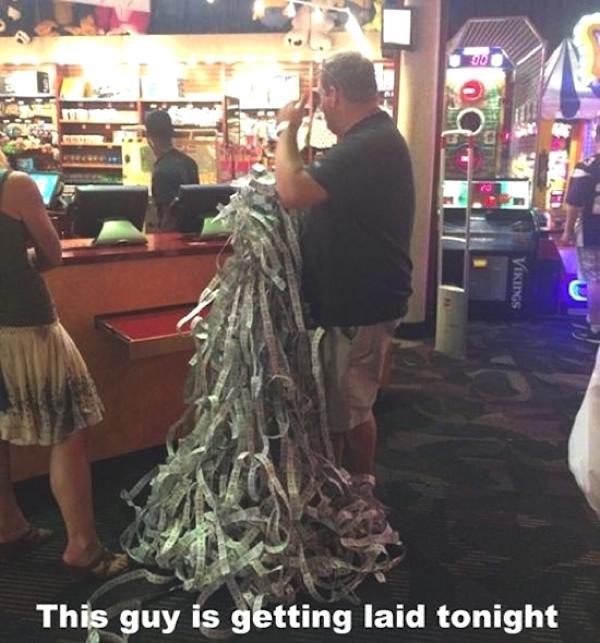 skee ball tickets - Vikings This guy is getting laid tonight