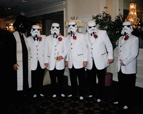 27 Times People Had Star Wars Weddings!