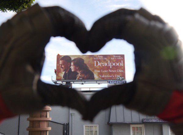 random pic deadpool romantic poster - wees oleks Deadpool Trose Neser Dies Regency Assistants