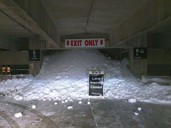 snow - Exit Only Lane Temporary Closed
