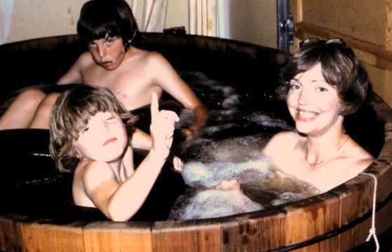 37 Insane Mom and Family Photos!