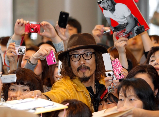 johnny depp in japan