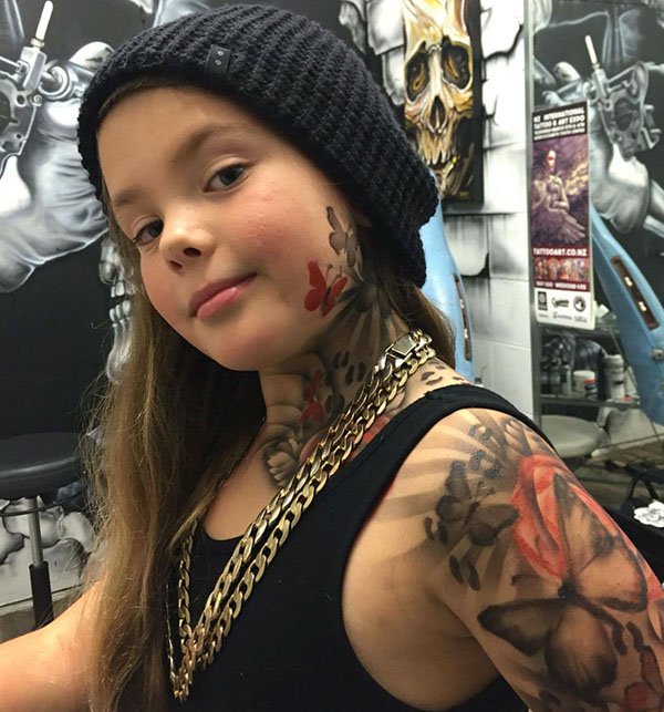 Artist is giving sick kids at the hospital tattoos!