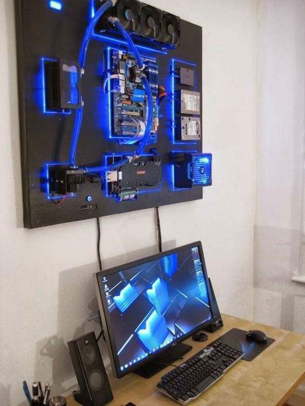 random pic wall mount computer