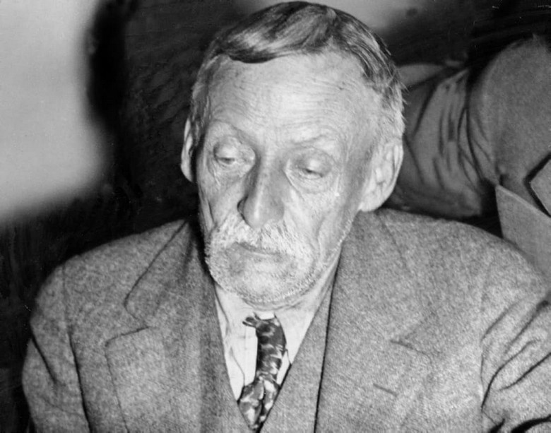 Albert Fish-Throughout the history of crime and murder there have been plenty of people that have committed more, or worse crimes, than Albert Fish.  But as far as being just plain old nasty? Fish might take the cake in that department. He used to brag about all the different twisted and horrible things he did to children, but he also was known to do all sorts of horrible things to his own body as well. He liked pain, whether it was his or someone else’s. He is best known for the case that ended his reign, which is when he kidnapped, killed, and ate parts of a girl named Grace Budd. He was caught by sending a letter to the parents of the girl telling them how awesome the whole experience was.  Albert Fish, what a guy.