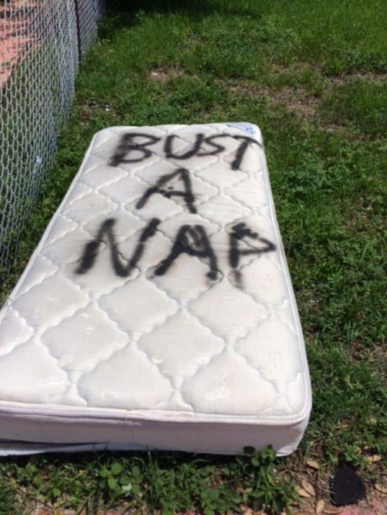 nope grass - B07 Nap