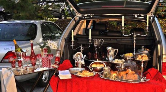 funny pic fancy tailgate food