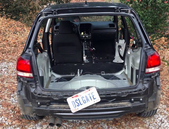 A Smart Young American “Stripped” His Diesel Golf -