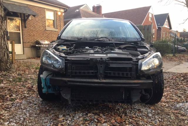 A Smart Young American “Stripped” His Diesel Golf -