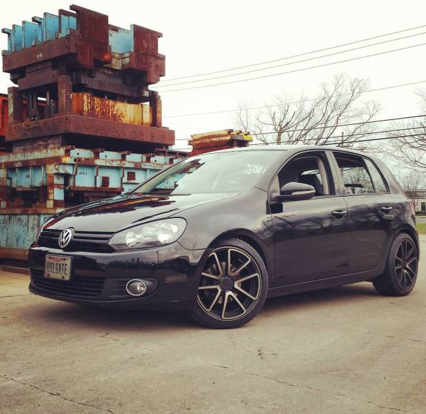 A Smart Young American “Stripped” His Diesel Golf -