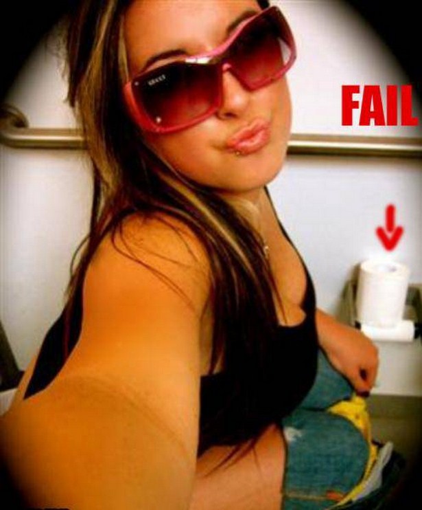 15 Fail Girls Try Hard For Sexiest Selfie Ever!