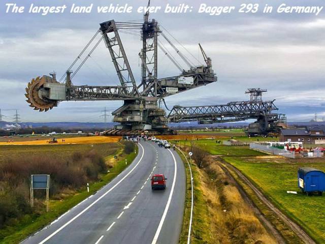 random pic The largest land vehicle ever built Bagger 293 in Germany Rri Xxona