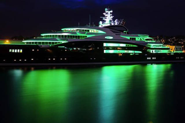 random 440 foot yacht