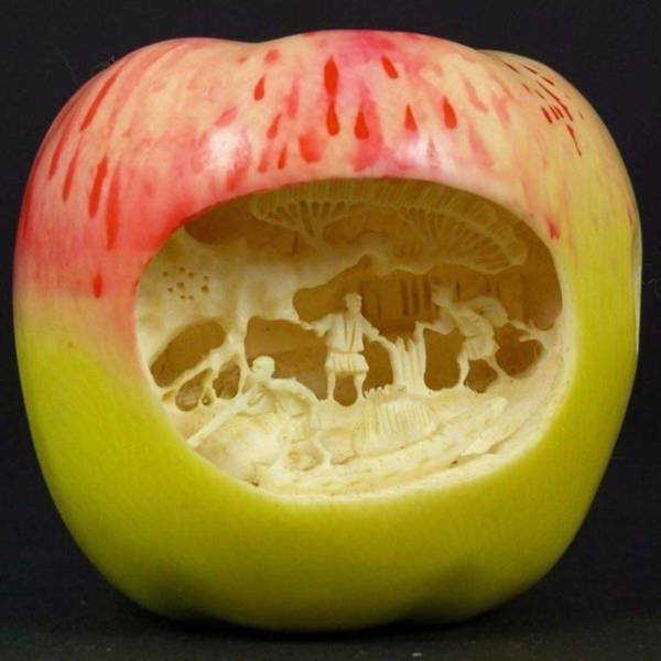 creative food carved apples